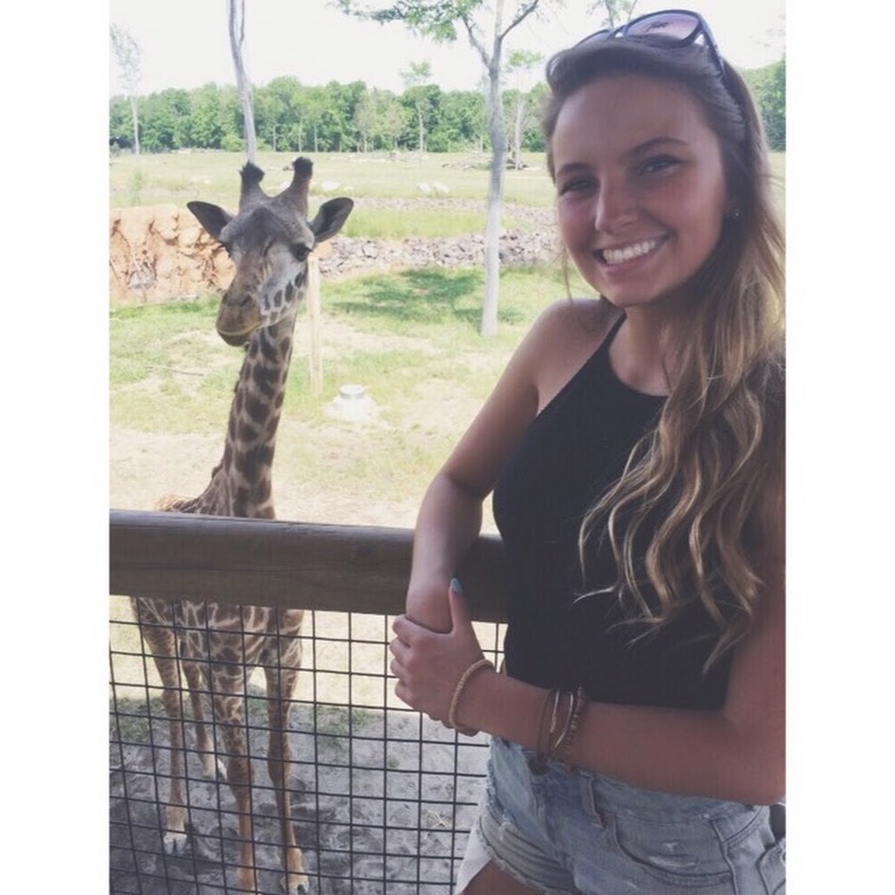 Meet your Posher, Lauren